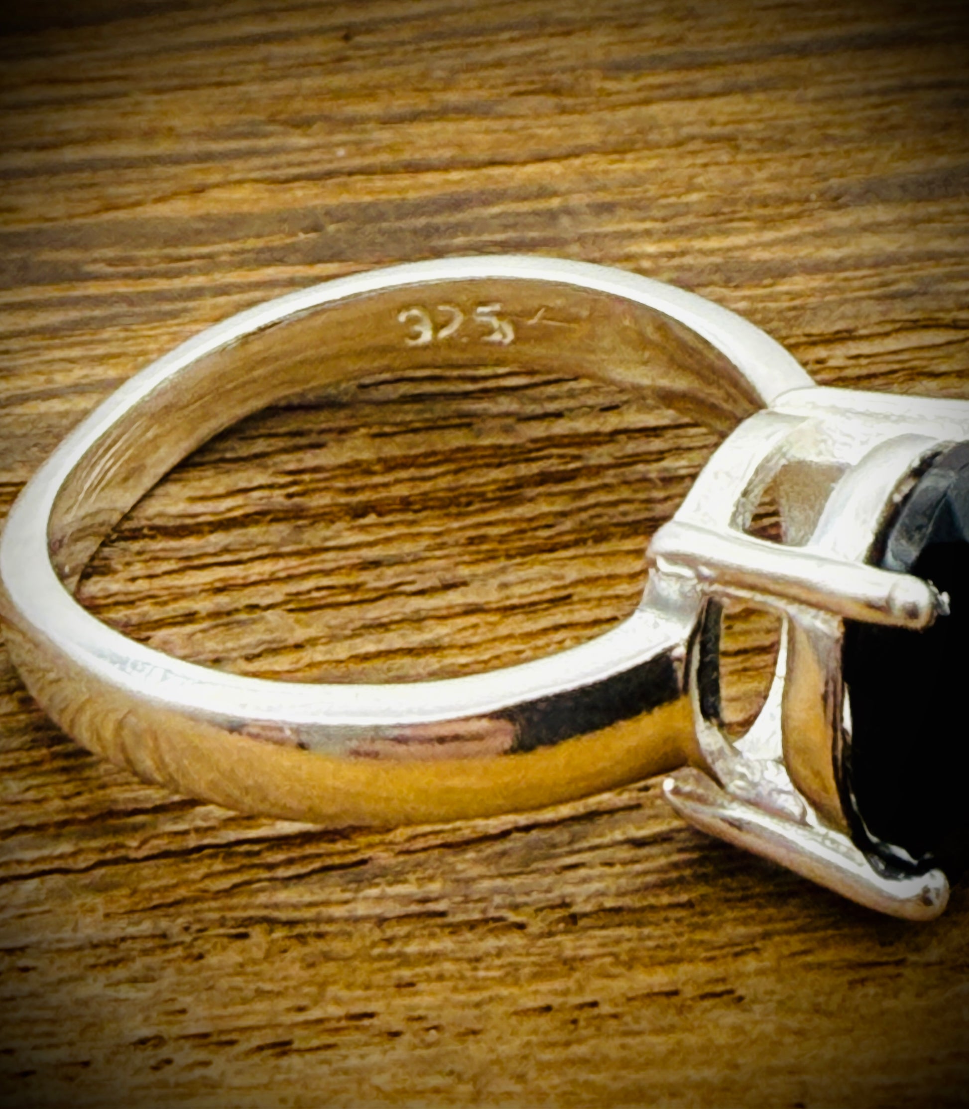 Sterling Silver Ring with Black Onyx – Size 6