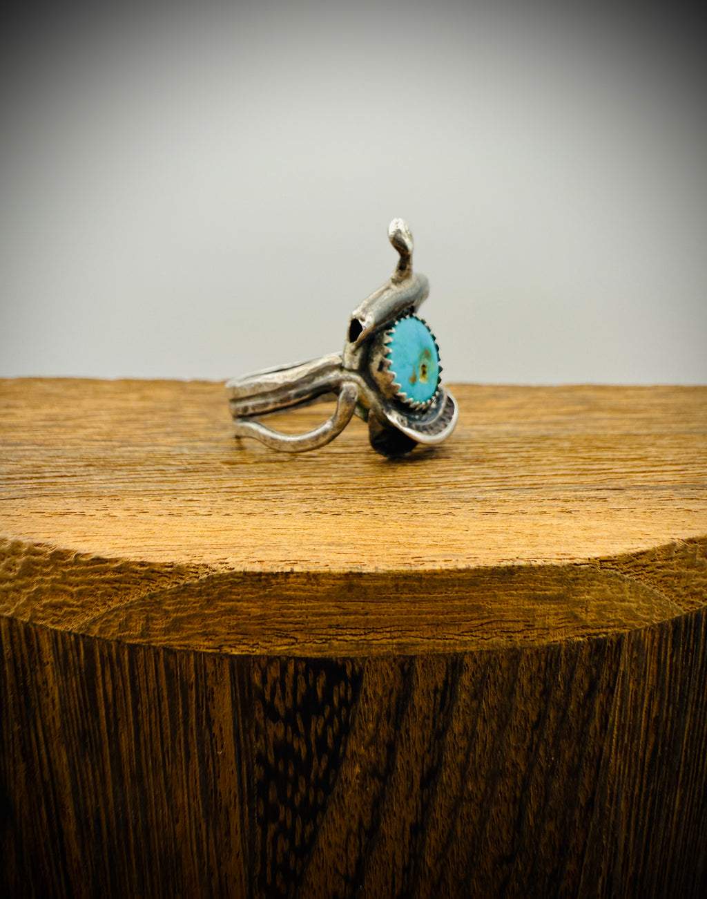 RARE Vintage Navajo Sterling Saddle Ring | Size 10.5 | Natural Turquoise | Artist-Stamped “KEE”