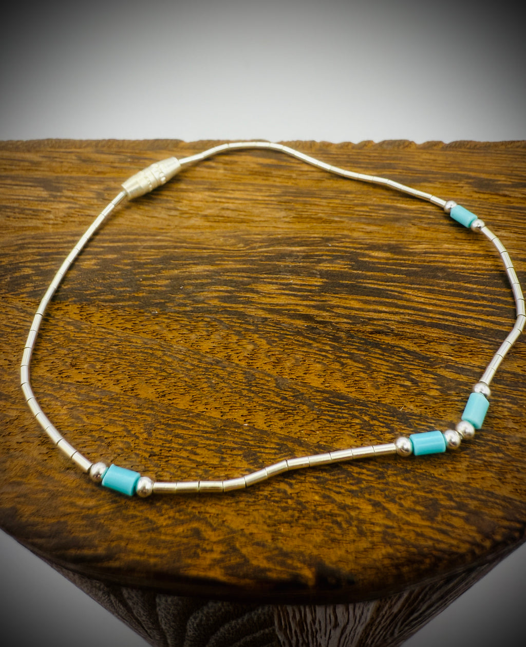 Dainty Liquid Silver & Turquoise Bead Bracelet – 7"
