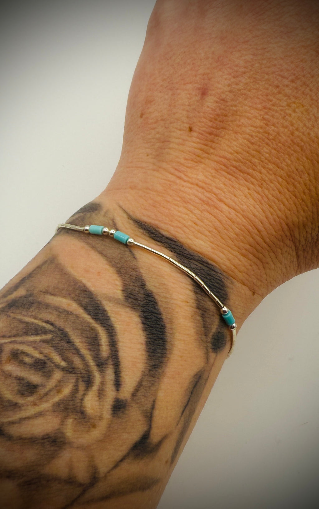 Dainty Liquid Silver & Turquoise Bead Bracelet – 7"