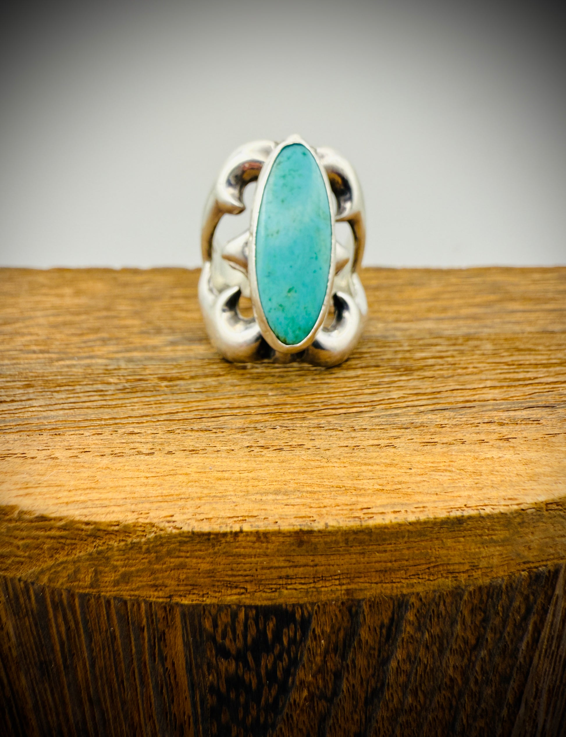 Vintage Navajo Sandcast Sterling Silver & Turquoise Ring – Artist Signed – Size 6.75
