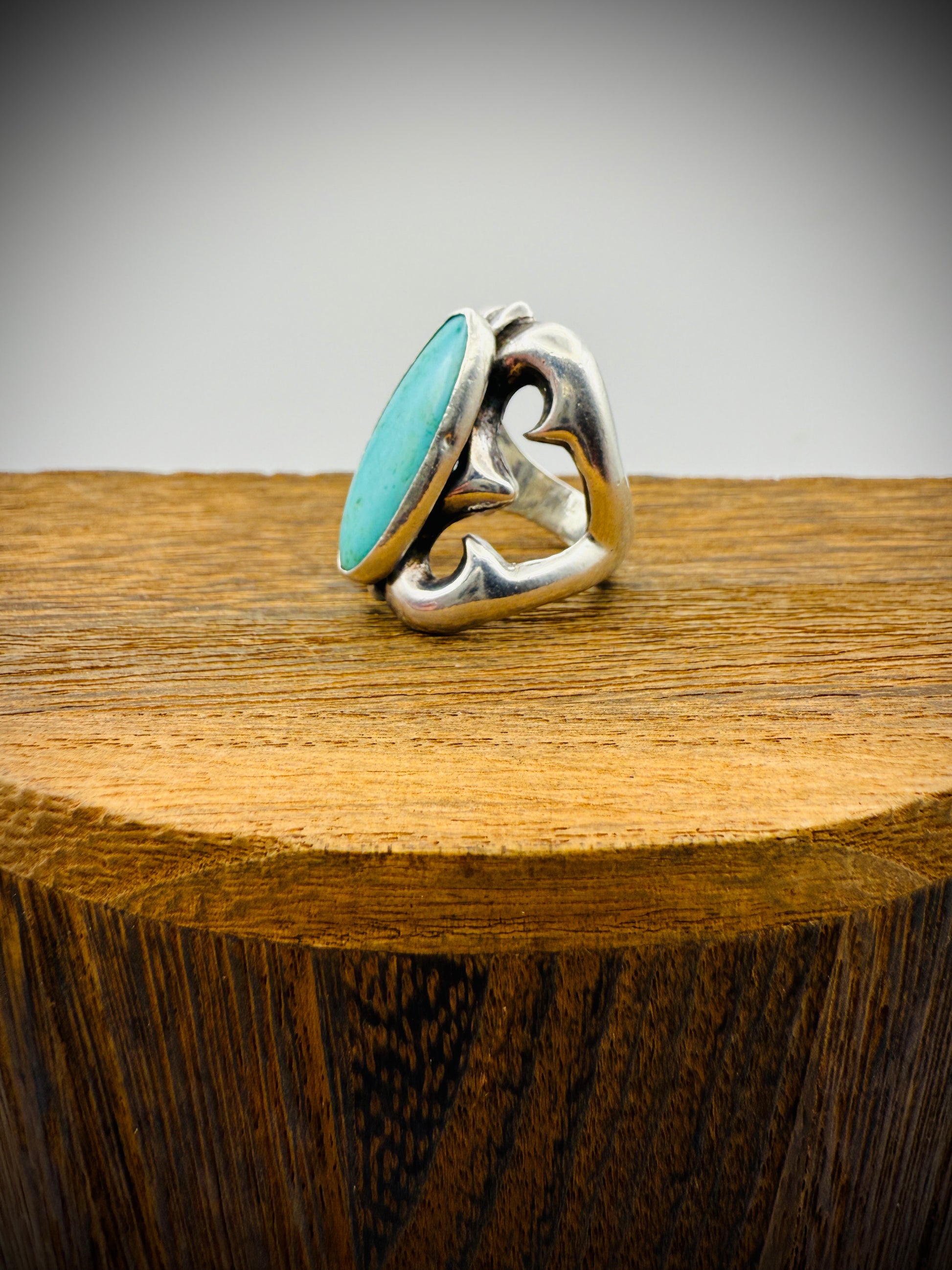 Vintage Navajo Sandcast Sterling Silver & Turquoise Ring – Artist Signed – Size 6.75