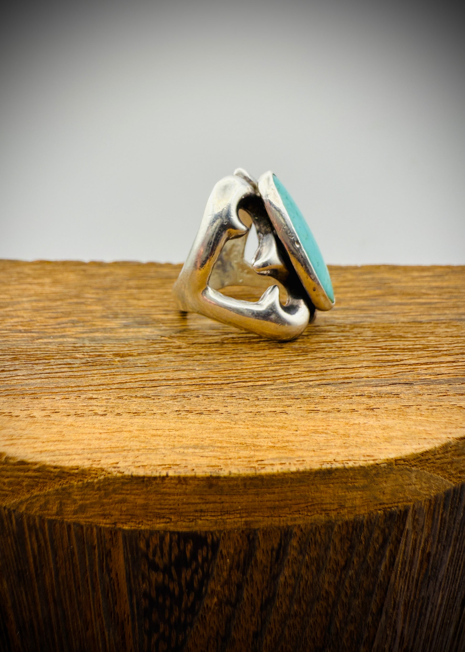 Vintage Navajo Sandcast Sterling Silver & Turquoise Ring – Artist Signed – Size 6.75