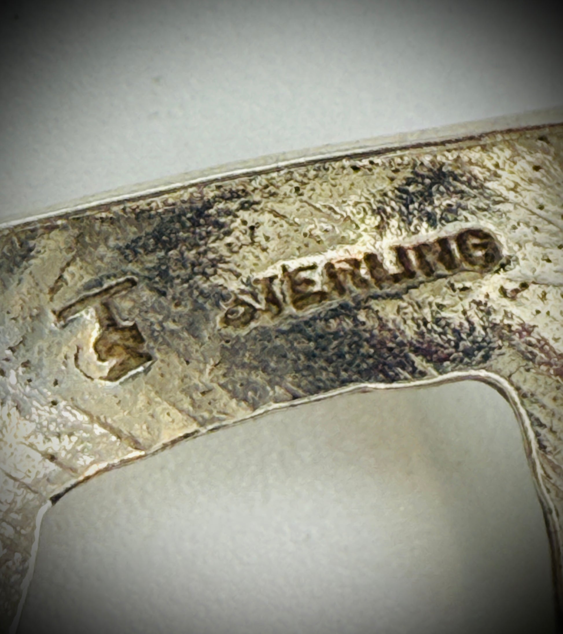 Vintage Navajo Sandcast Sterling Silver & Turquoise Ring – Artist Signed – Size 6.75