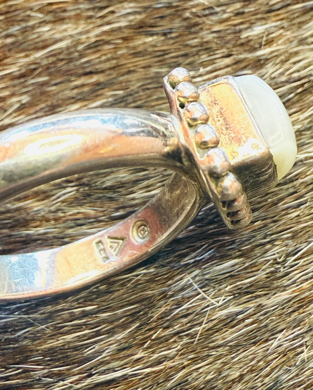 Sterling Silver Silpada Mother of Pearl Ring – Size 7