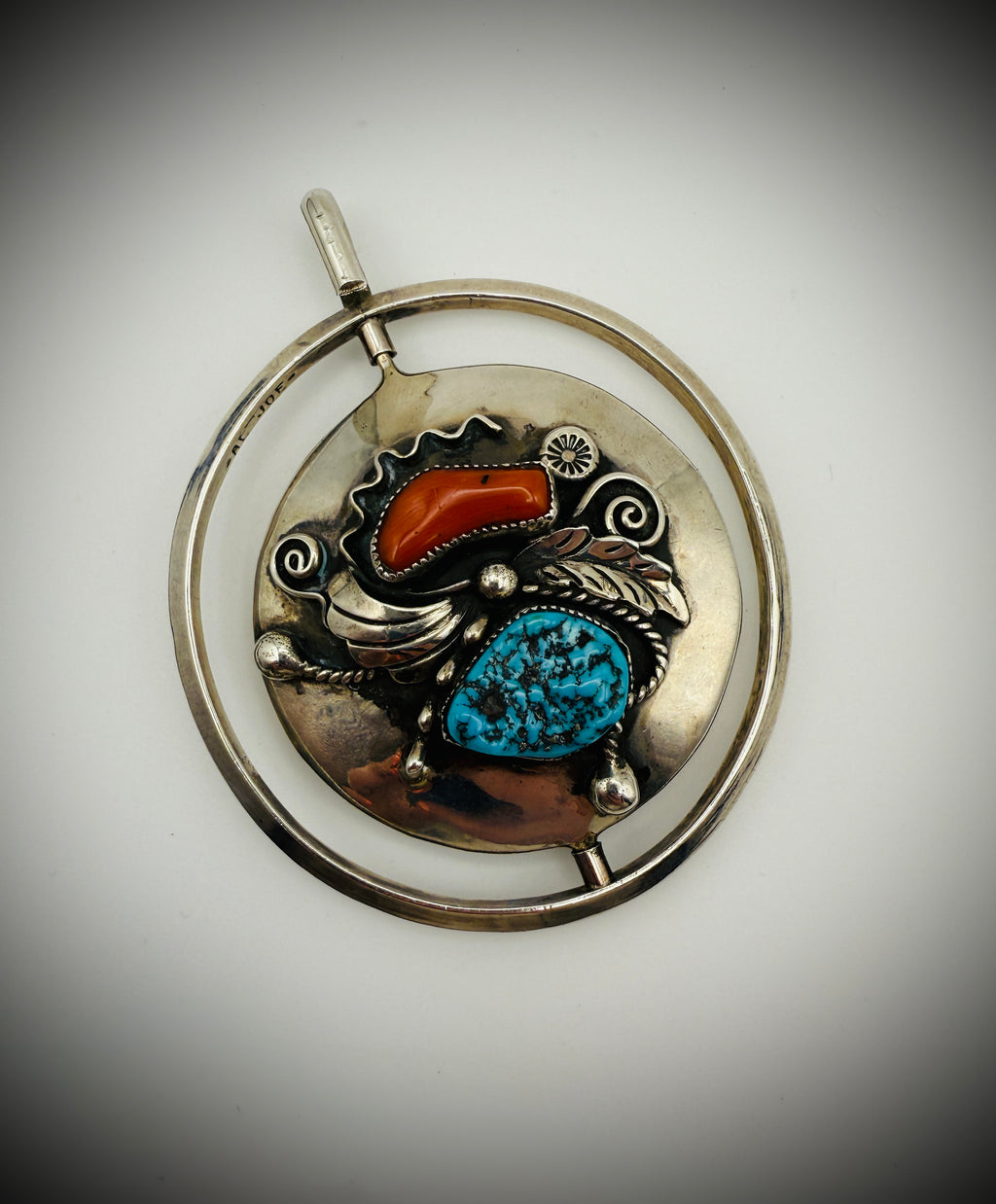 ***STUNNING*** Vintage Navajo Sterling Silver Spinner Pendant – Alfred Joe