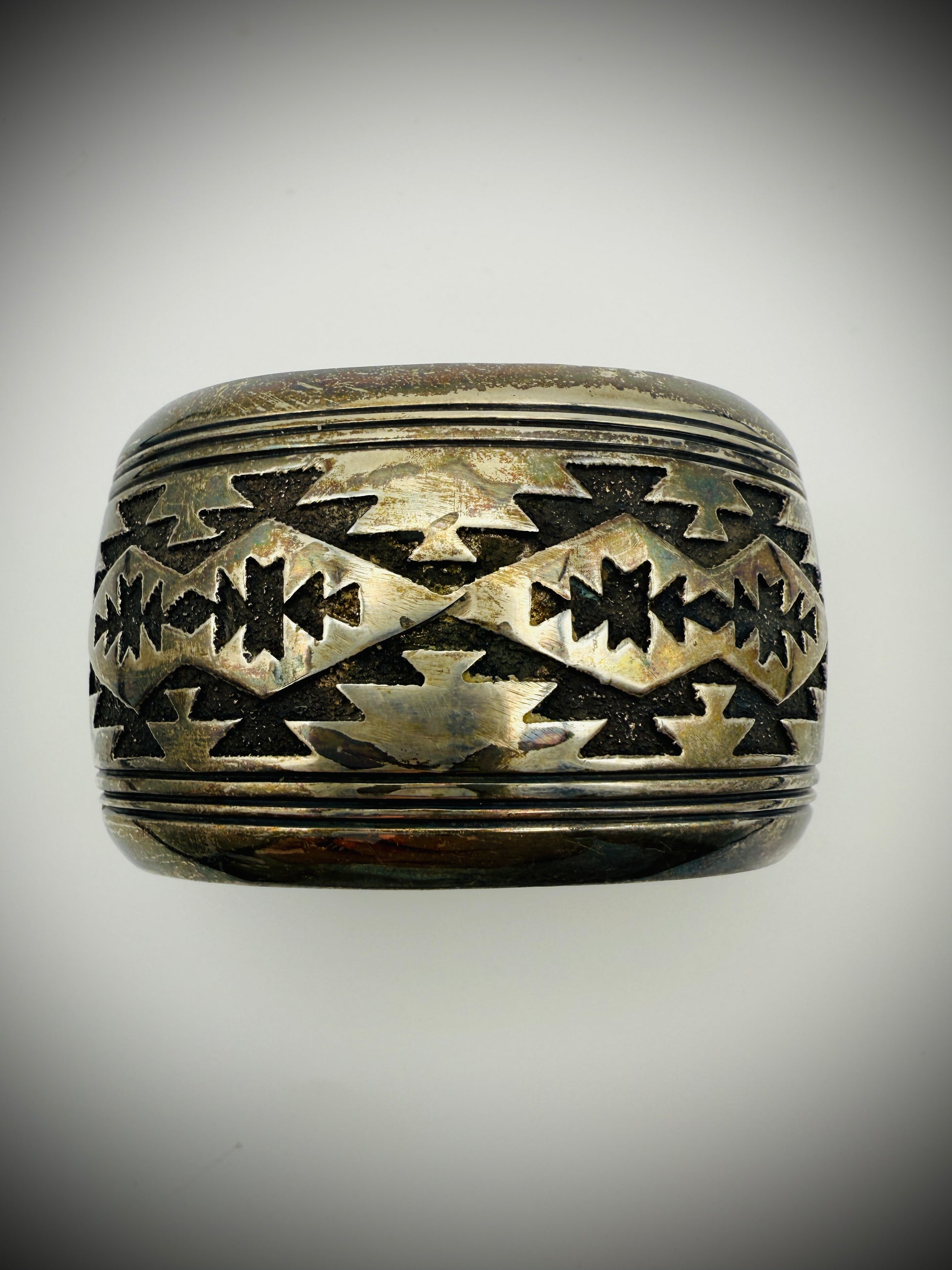 Vintage Navajo Sterling Silver Cuff – Signed Thomas Singer