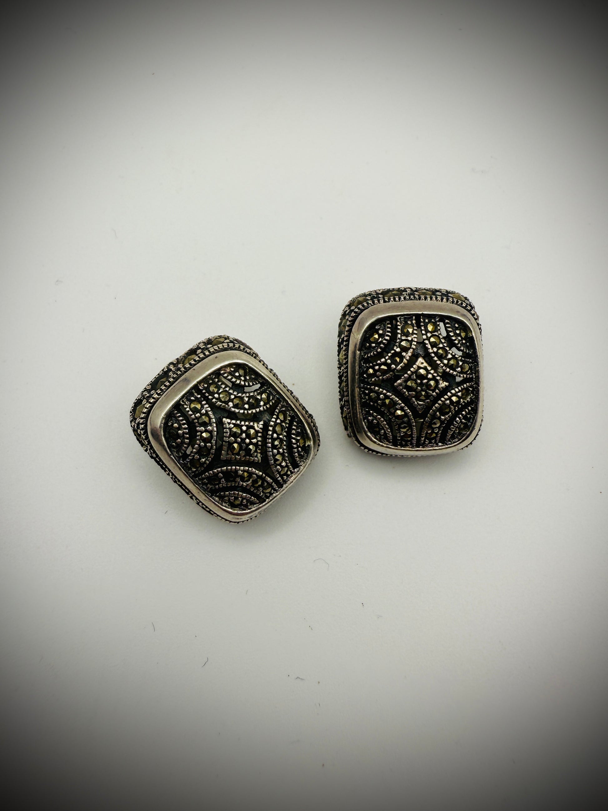 Vintage Sterling Silver & Marcasite Jewelry Lot – Cross Necklace, Bracelet, Earrings, Brooch