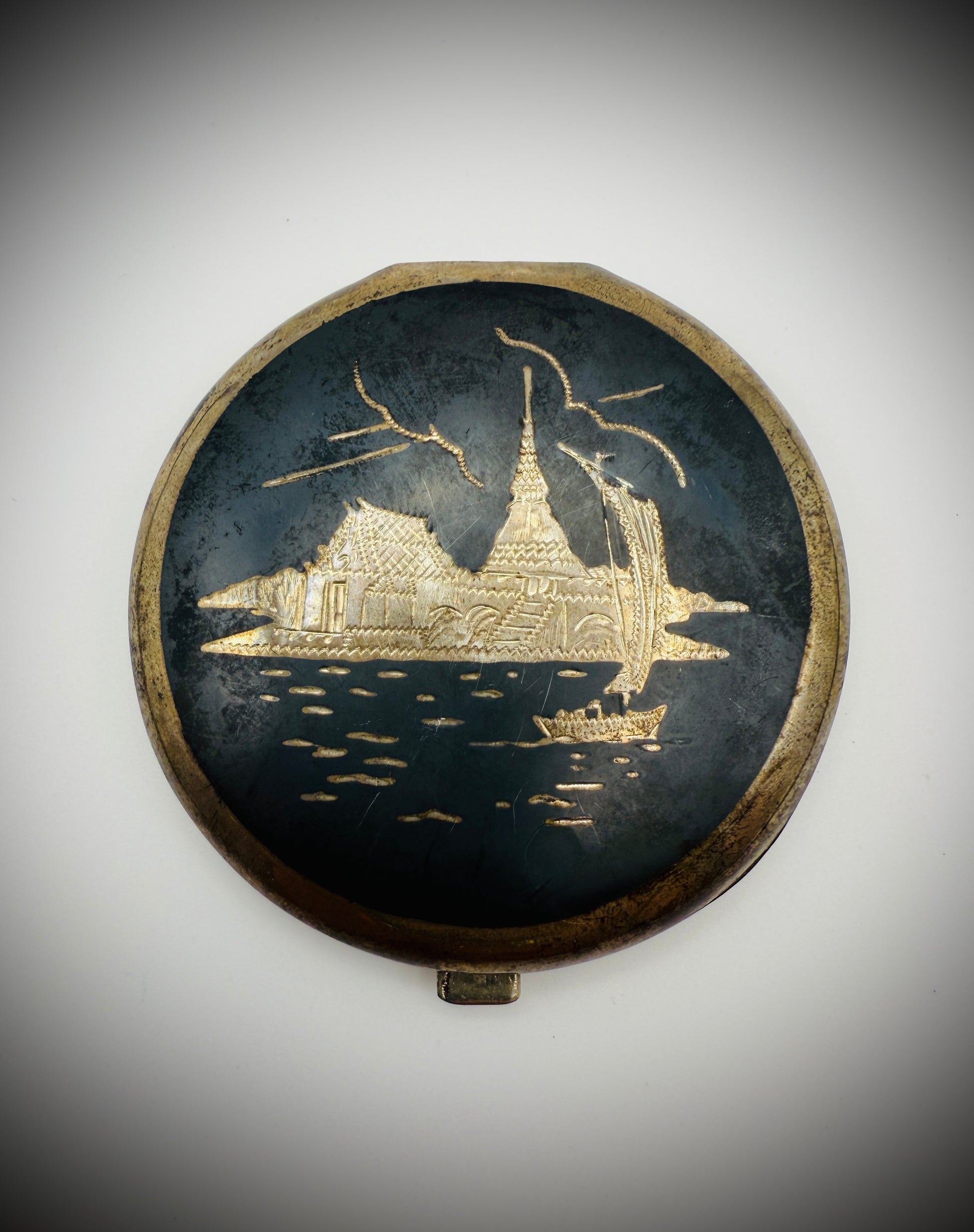 Vintage Siam Niello Lot – Compact, Bracelet (Repair), & 2 Brooches