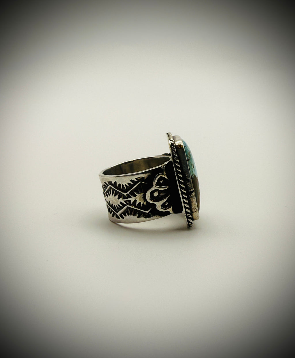Sunshine Reeves Navajo Sterling Ring | Sz 7 | 19g