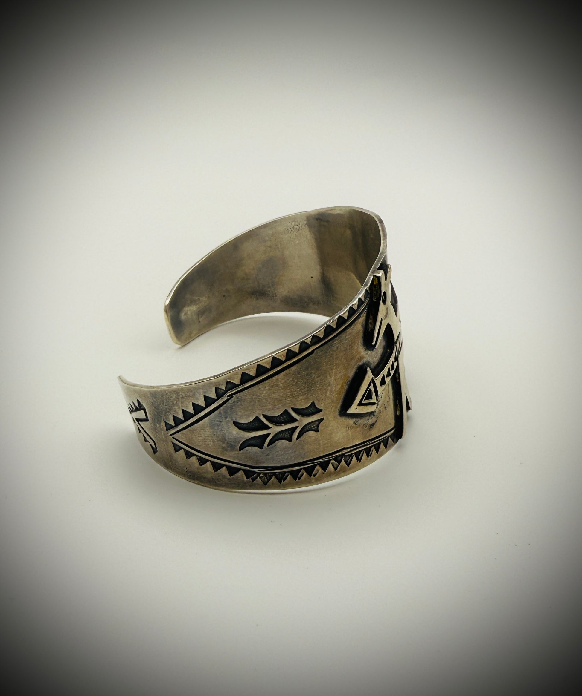 Vintage Navajo-Style Sterling 925 Harvey-Style Deer & Arrows Cuff 7" (50g)