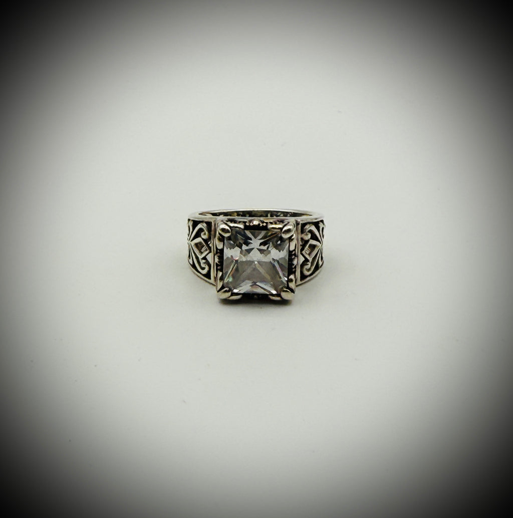 Silpada Sterling Ring (Size 7.5) — Clear Stone, Ornate Scroll Setting