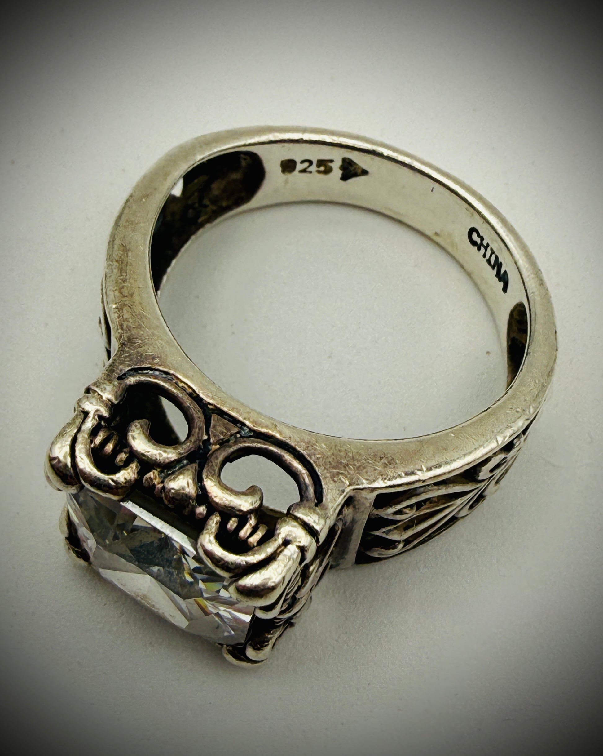 Silpada Sterling Ring (Size 7.5) — Clear Stone, Ornate Scroll Setting
