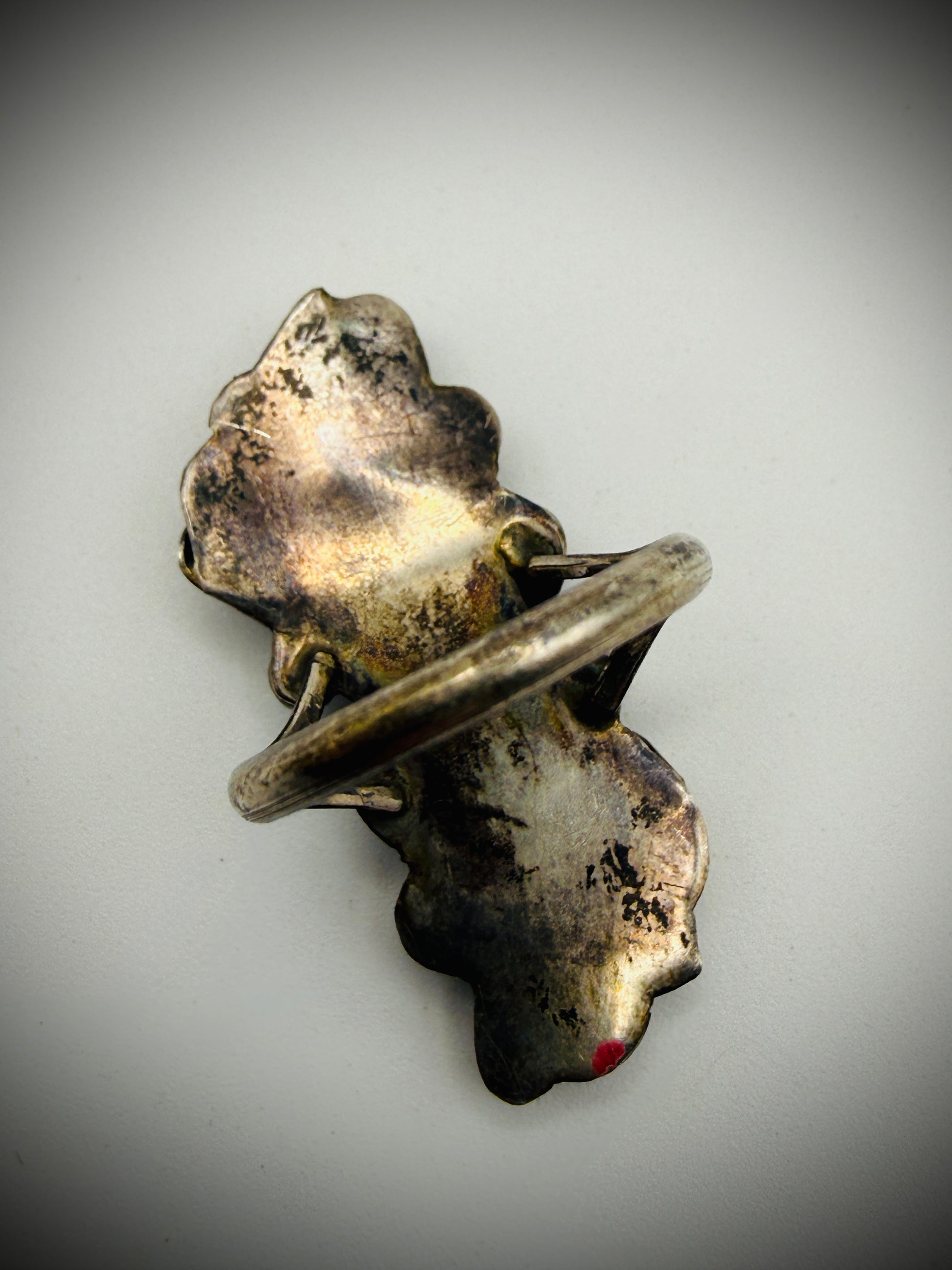 Vintage Sterling Turquoise & Coral Leaf Ring • Size 5 • 1.25" Face • 5g