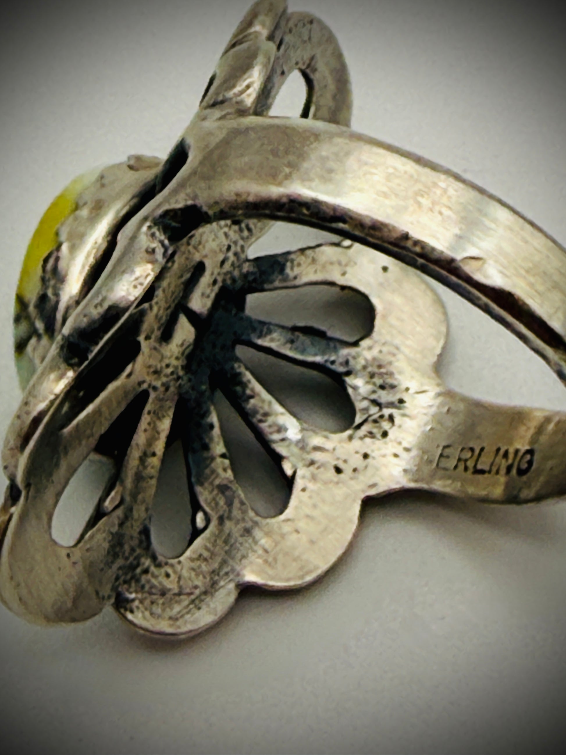 Vintage Artist-Signed Sterling Silver Palomino Turquoise Floral Ring – Size 7.5