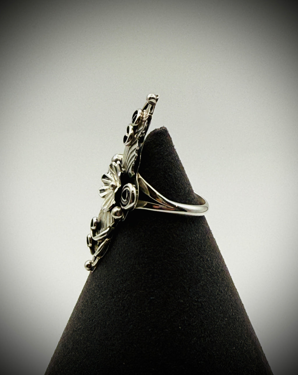 Harry B. Yazzie Sterling Silver Floral Statement Ring – Size 7.25