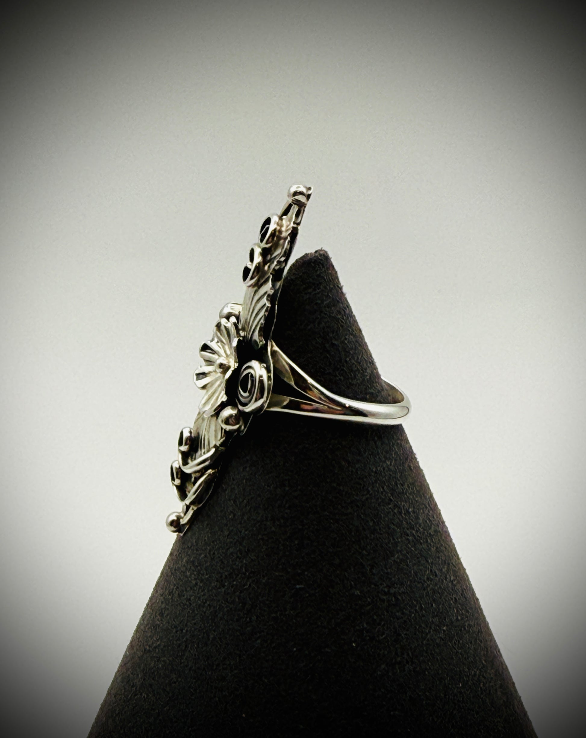 Harry B. Yazzie Sterling Silver Floral Statement Ring – Size 7.25