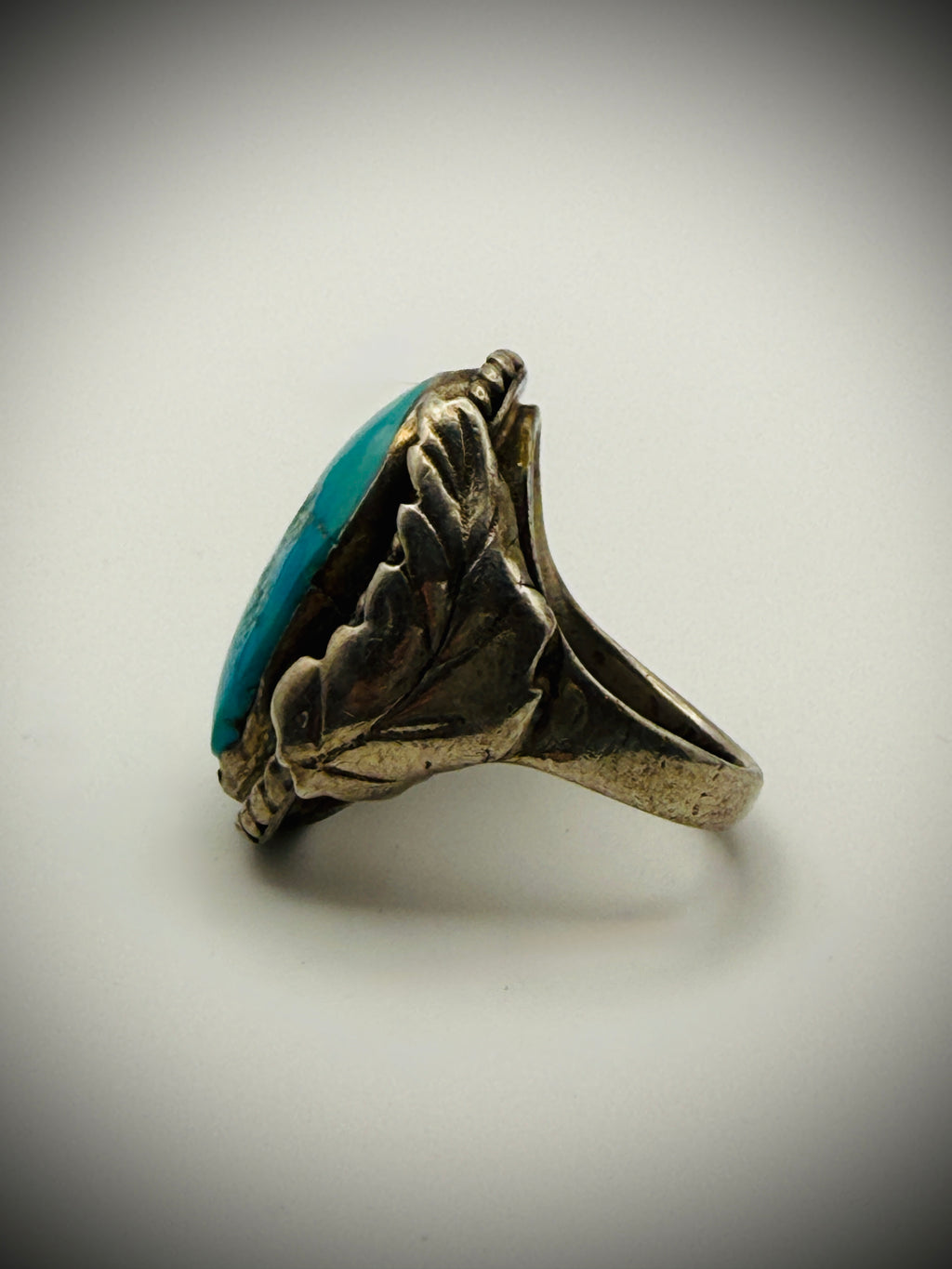 Substantial Vintage Navajo Sterling & Turquoise Statement Ring – Size 8.5, 23g
