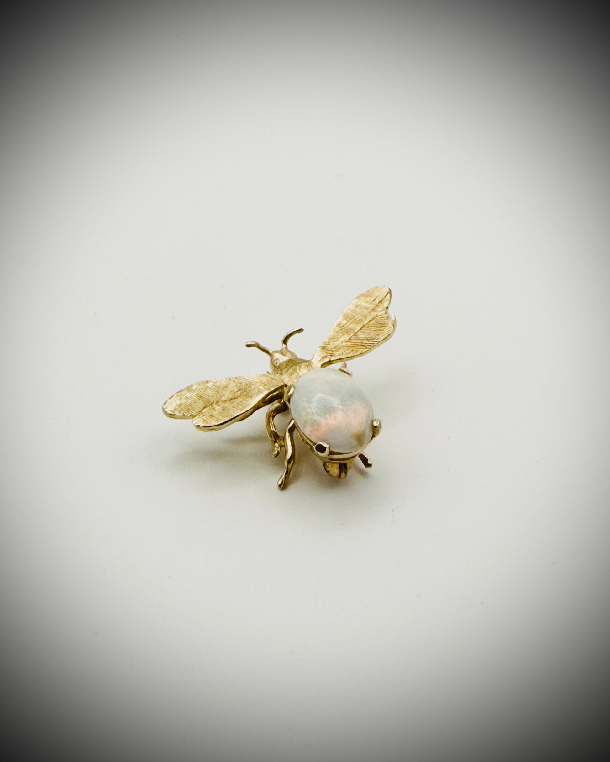 Engel Brothers 14K Gold Opal Bee Brooch Vintage Figural Pin 3g