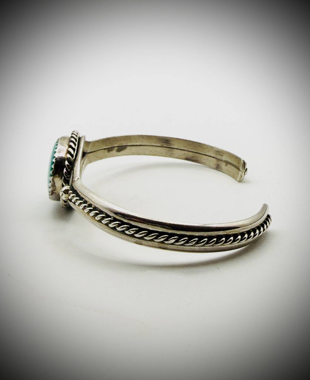 Vintage Sterling Turquoise Split-Shank Cuff, Size 6.25