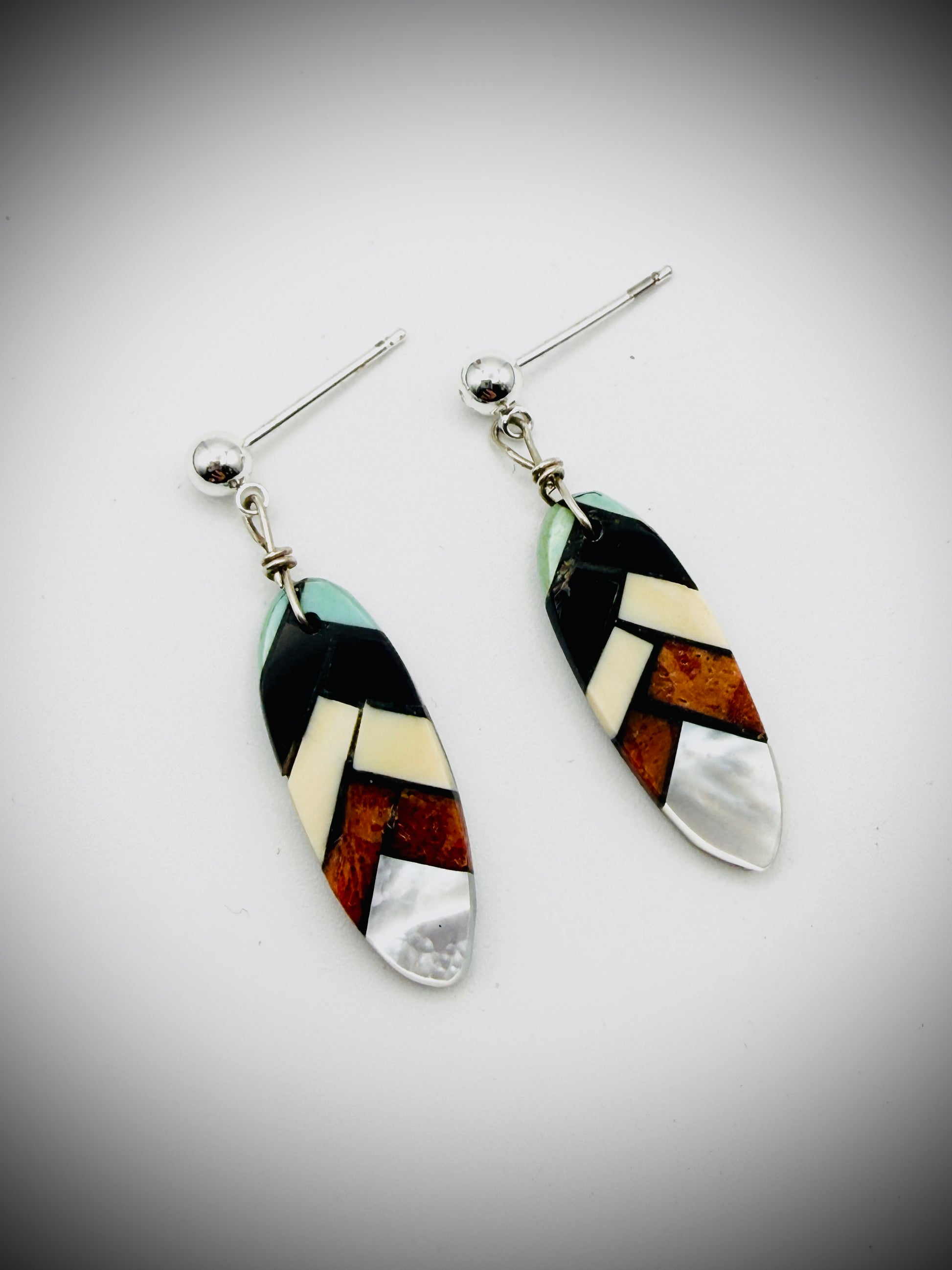 Vintage Inlay Feather Earrings – Shell, Onyx, Coral & Turquoise – 1.5" (4g)