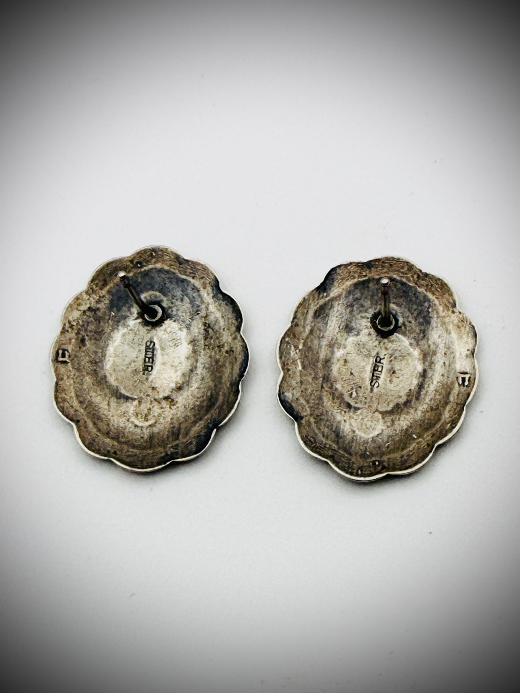 Vintage Sterling Concho Stud Earrings (Signed "F") – .75″, 2g