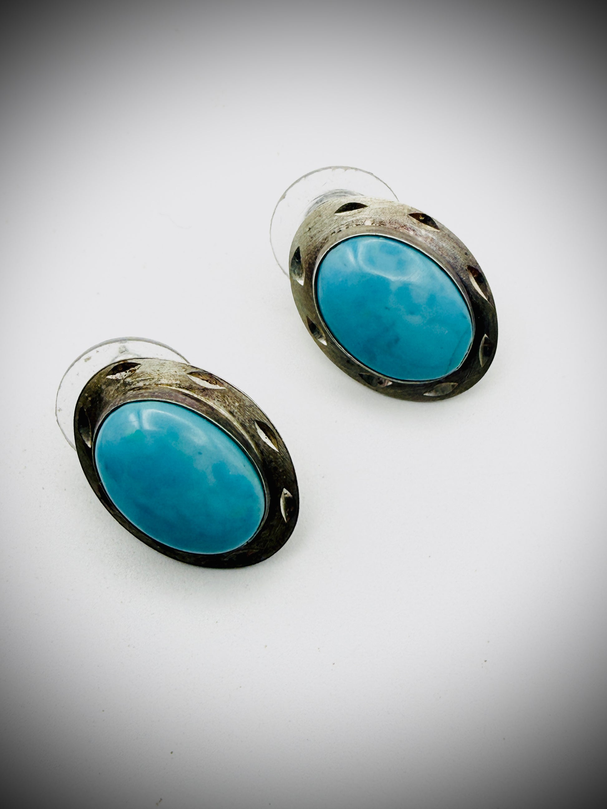 Sterling Silver Blue Stone Oval Stud Earrings – Vintage