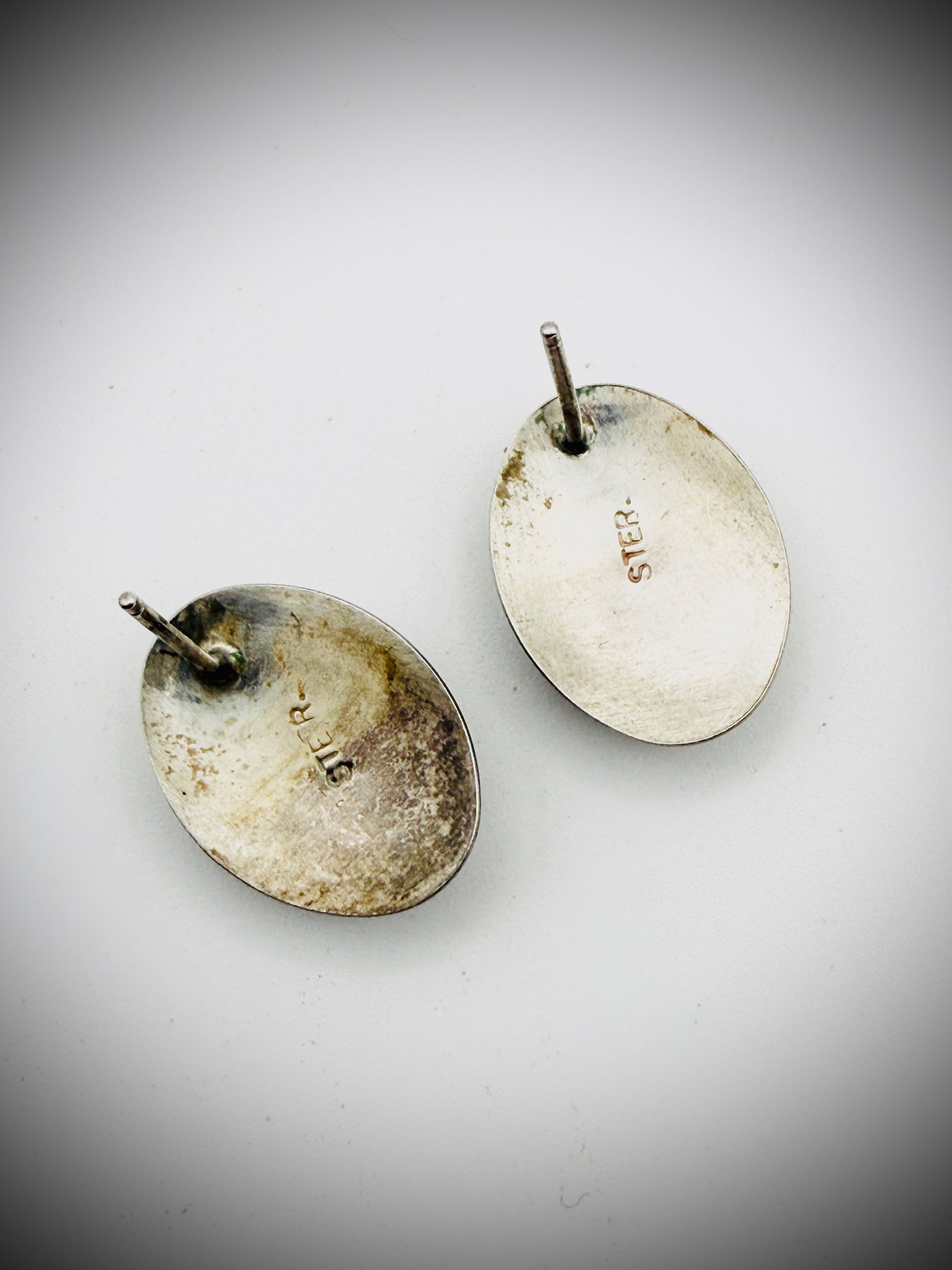 Sterling Silver Blue Stone Oval Stud Earrings – Vintage