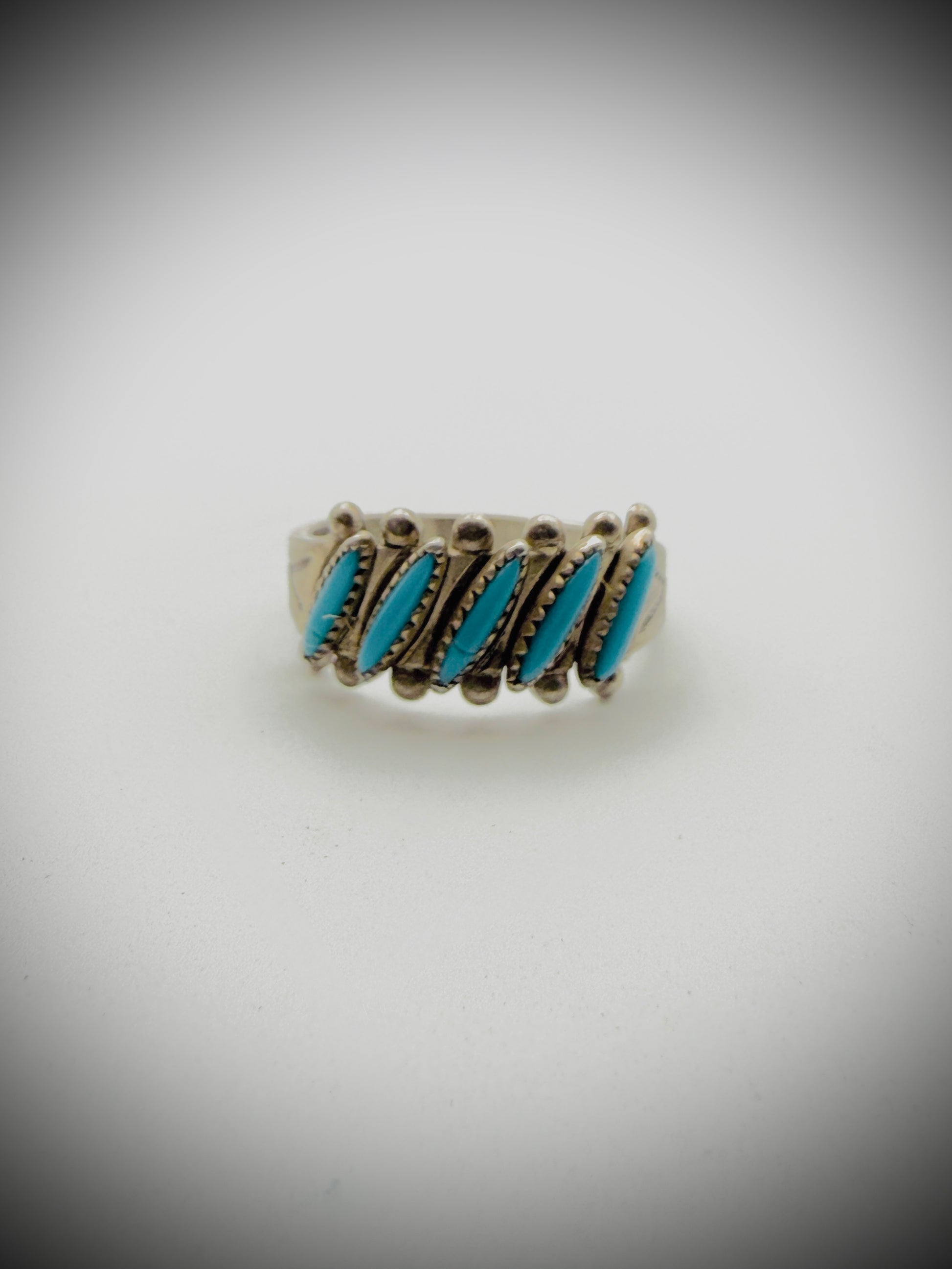 Vintage Bell Trading Post Sterling Turquoise Needlepoint Ring | Size 6.25