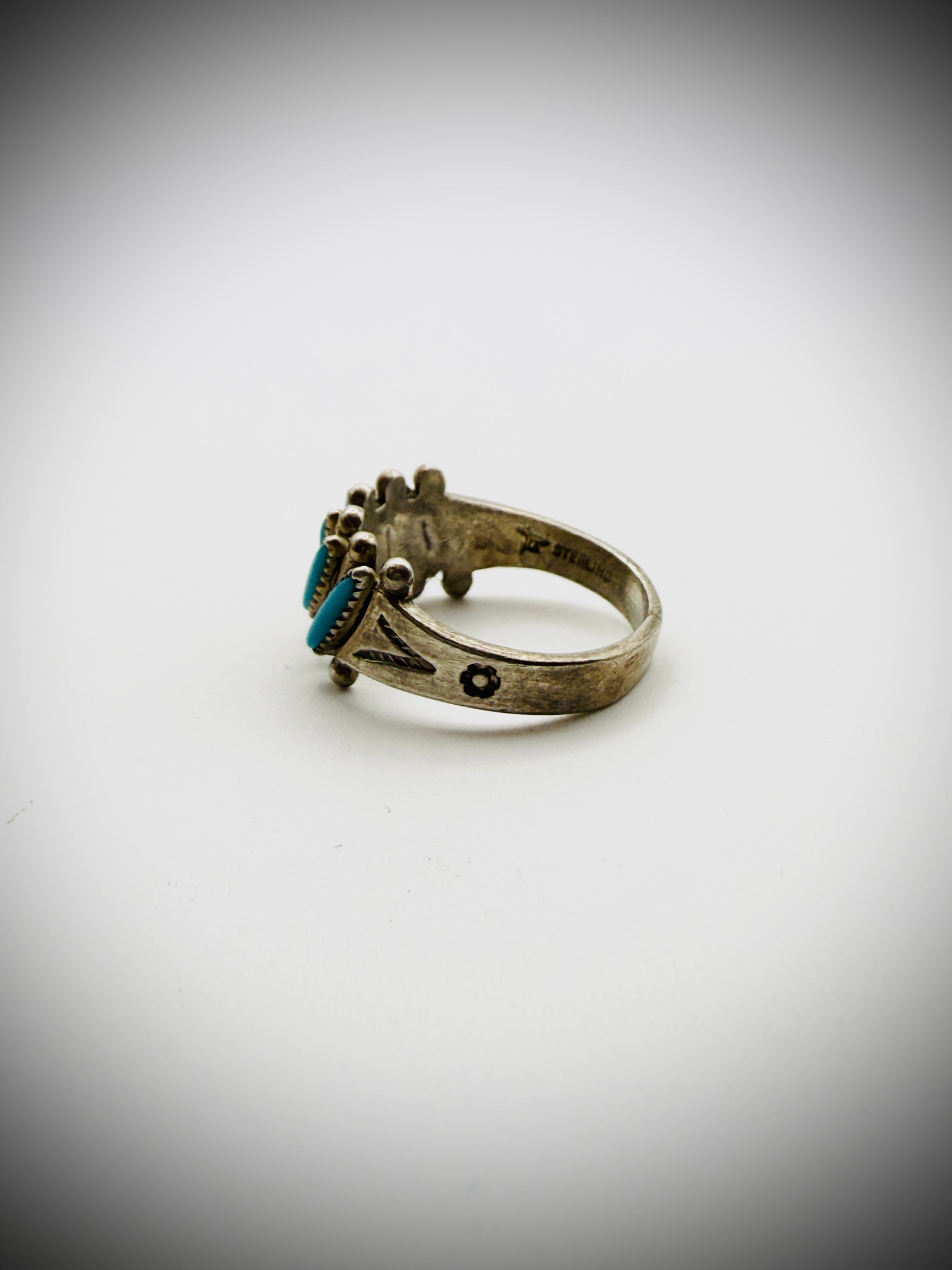 Vintage Bell Trading Post Sterling Turquoise Needlepoint Ring | Size 6.25