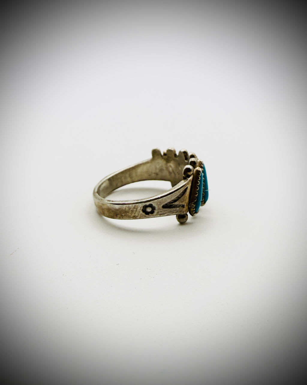 Vintage Bell Trading Post Sterling Turquoise Needlepoint Ring | Size 6.25