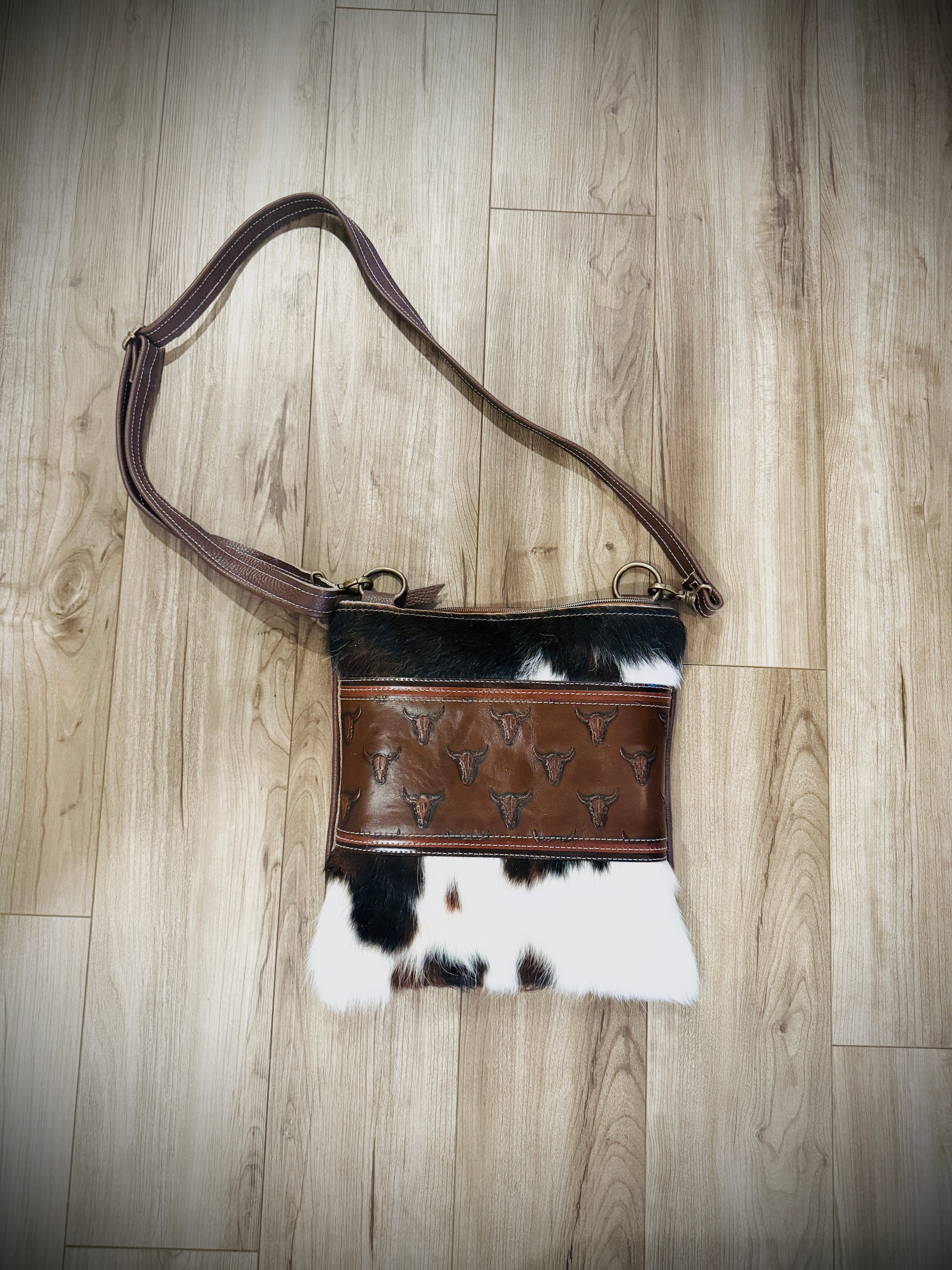 DCD “Shania” Tricolor Cowhide + Buffalo Skull Leather Crossbody | NWOT