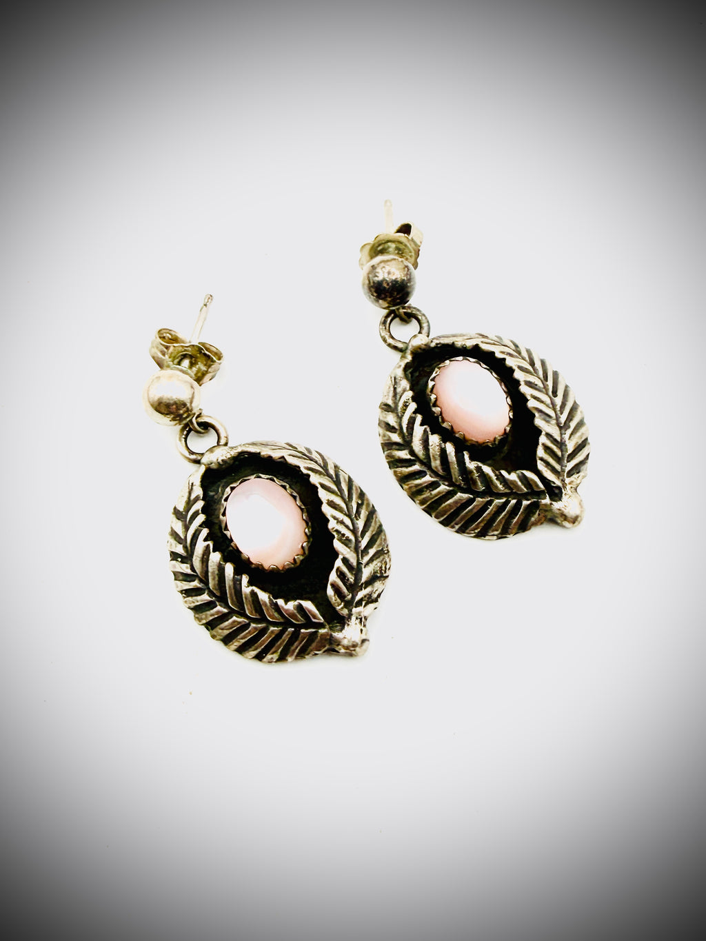 VINTAGE STERLING SILVER PINK MOTHER OF PEARL DANGLE EARRINGS SIGNED