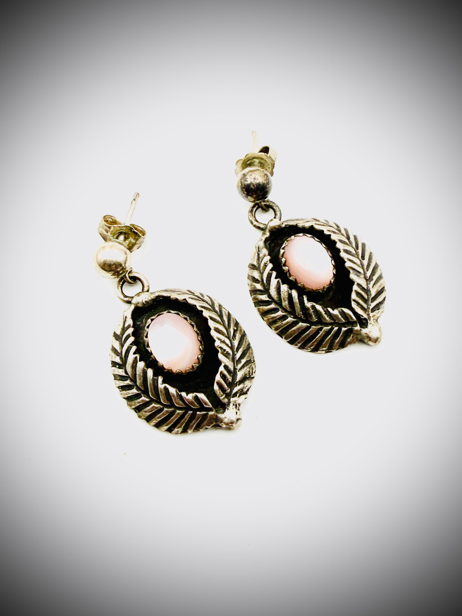 VINTAGE STERLING SILVER PINK MOTHER OF PEARL DANGLE EARRINGS SIGNED