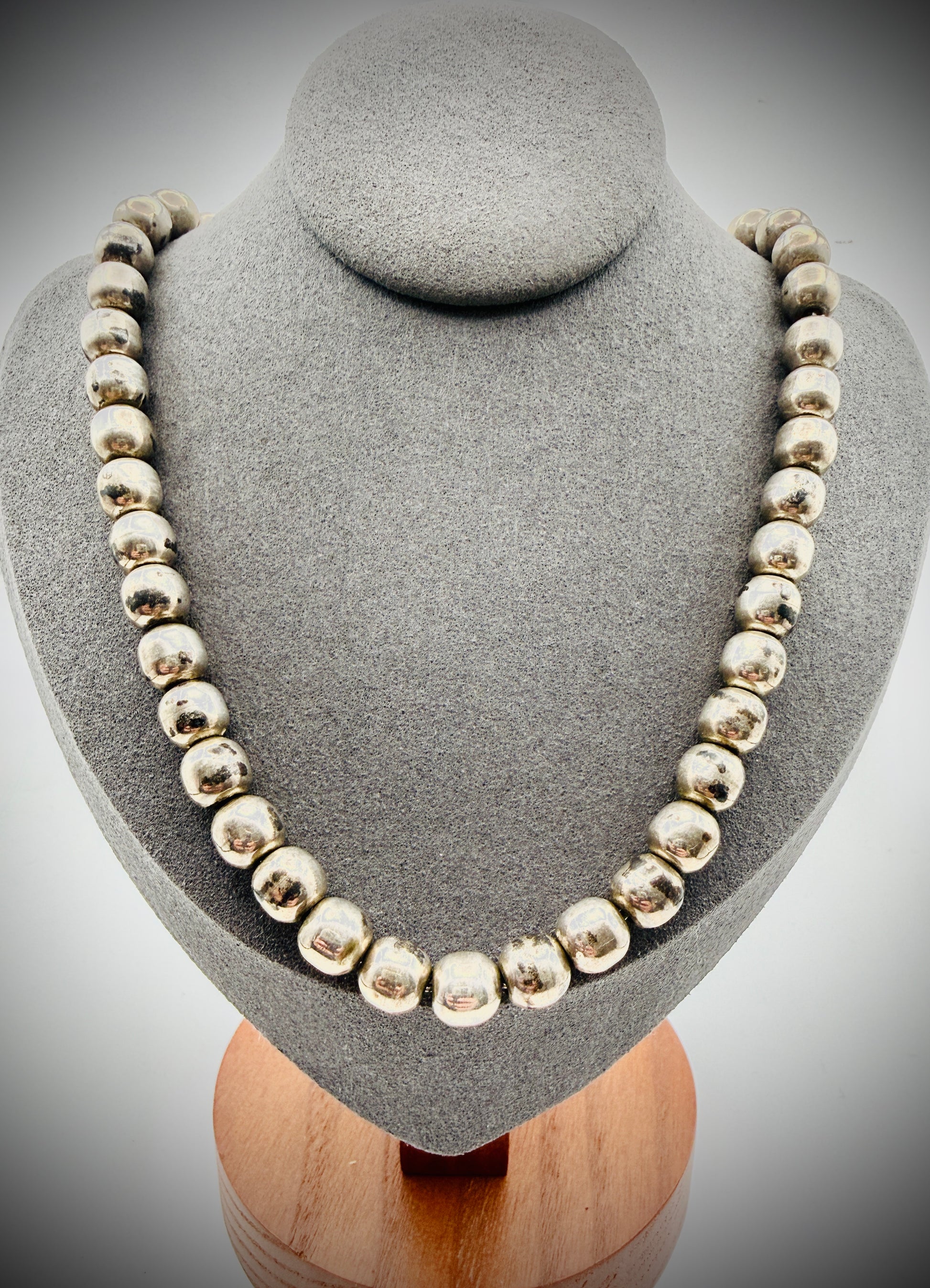 Vintage Taxco Mexico 925 Sterling 8mm Bead Necklace 16” 53g