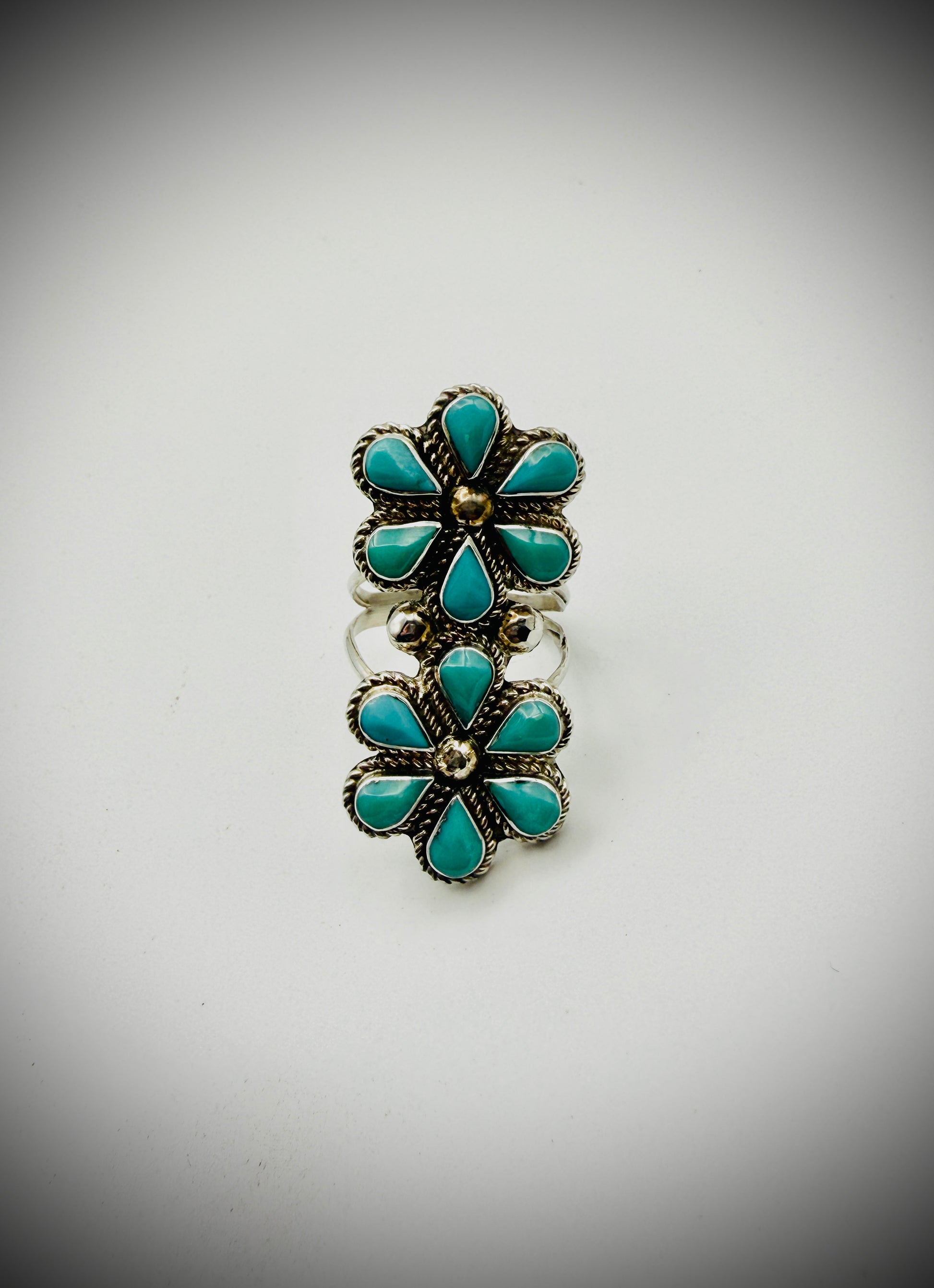 GINA DOSEDO ZUNI TURQUOISE FLOWER CLUSTER RING SZ 7.5