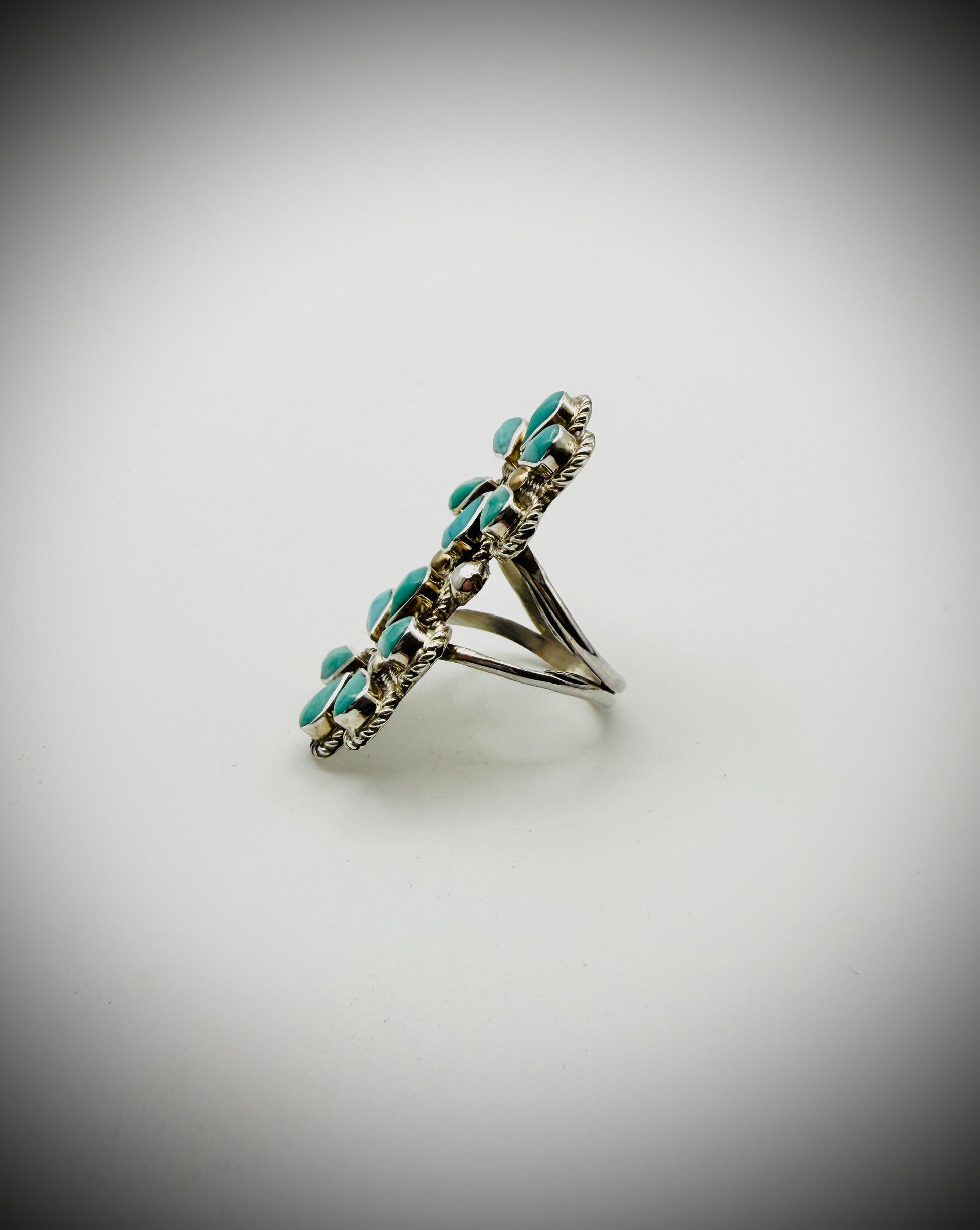 GINA DOSEDO ZUNI TURQUOISE FLOWER CLUSTER RING SZ 7.5