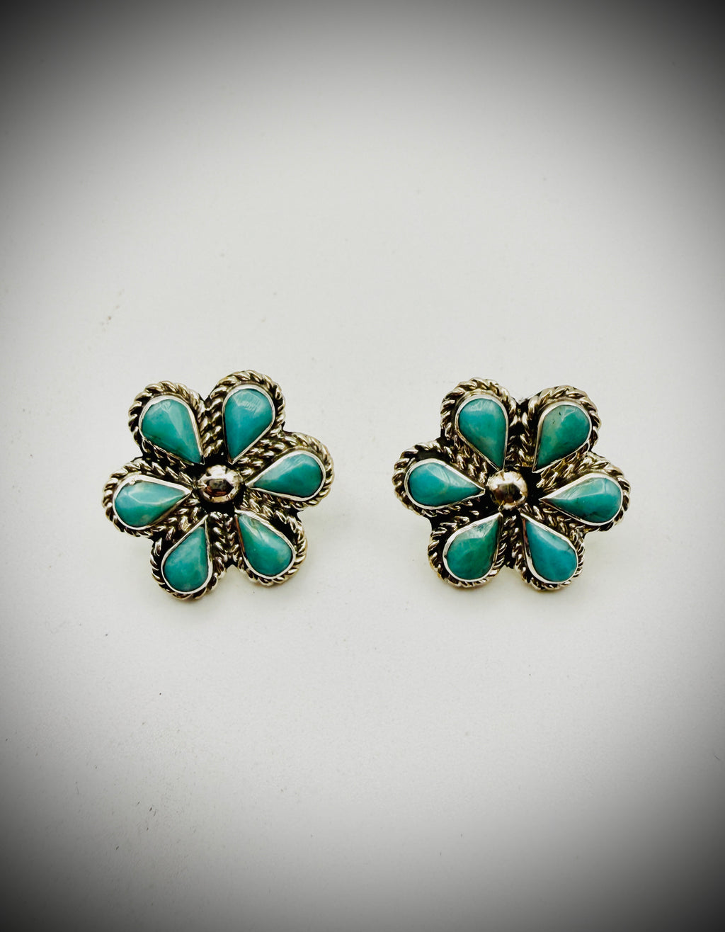 GINA DOSEDO ZUNI TURQUOISE FLOWER STUD EARRINGS STERLING