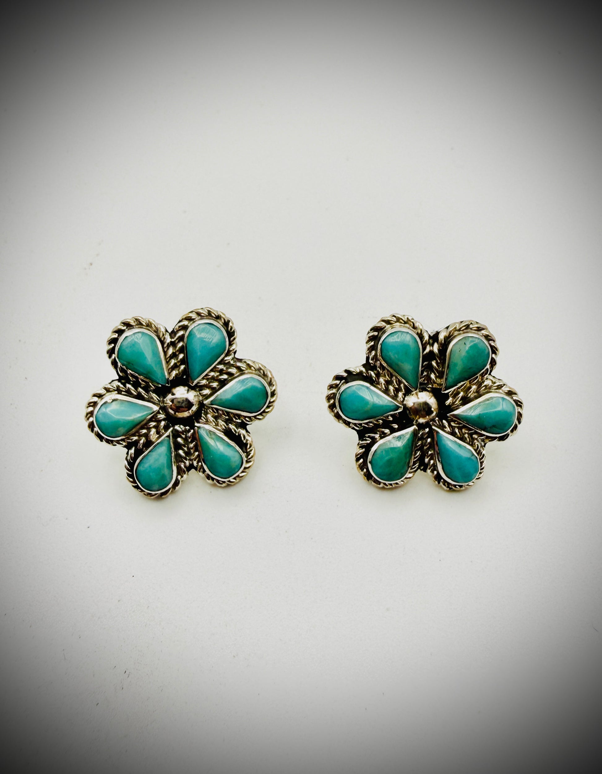 GINA DOSEDO ZUNI TURQUOISE FLOWER STUD EARRINGS STERLING