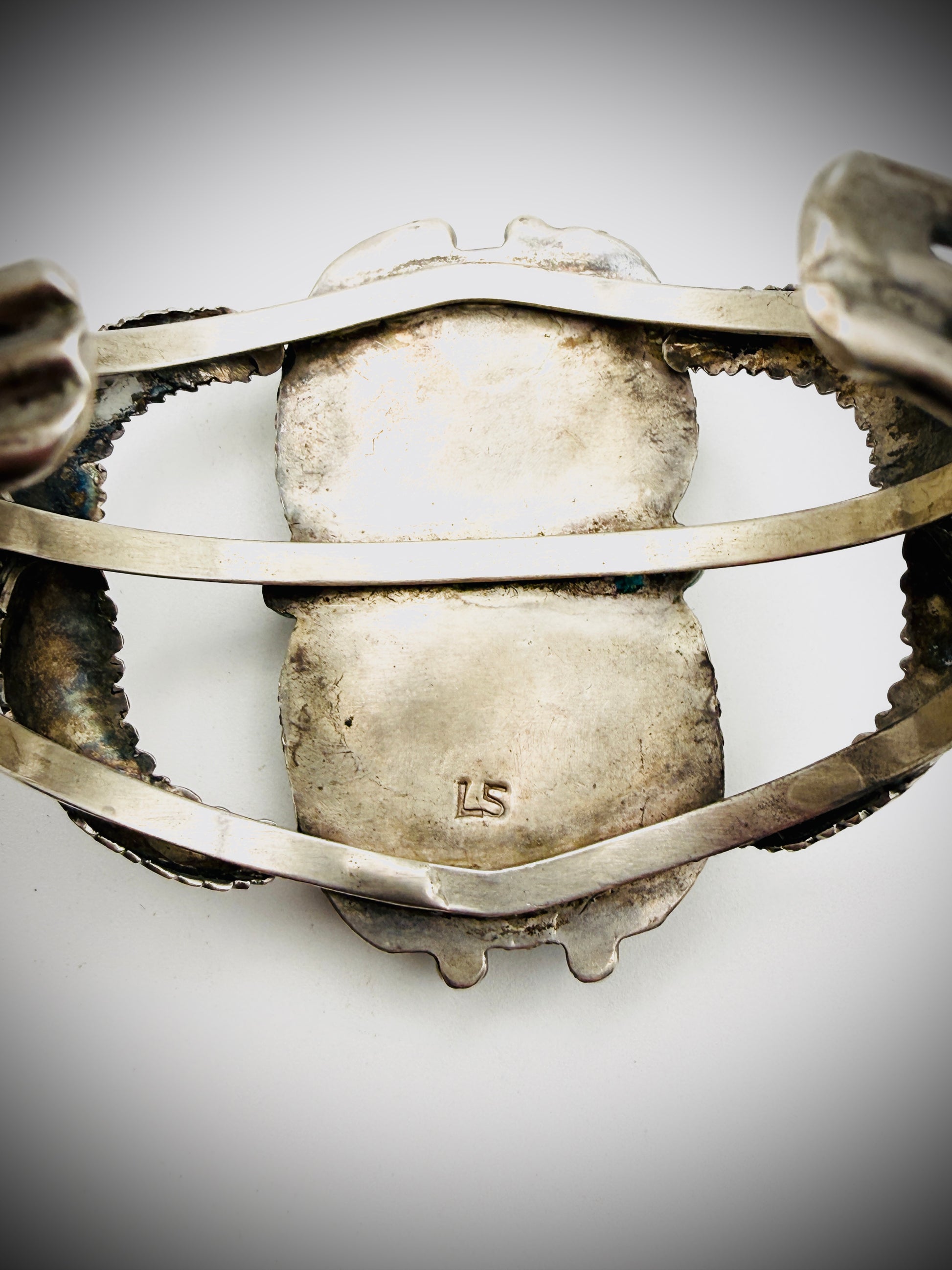 VINTAGE NAVAJO STERLING TURQUOISE CUFF BRACELET "LS" 51G
