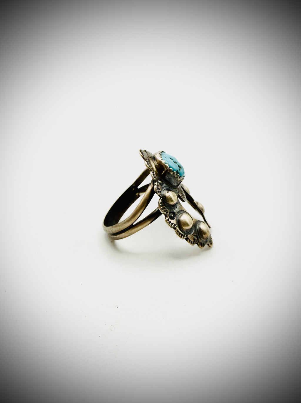 T. YAZZIE NAVAJO STERLING TURQUOISE NAJA RING SIZE 8.5